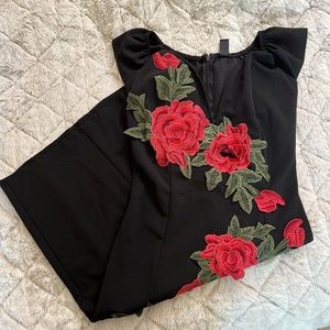 Windsor body con floral embroidered dress